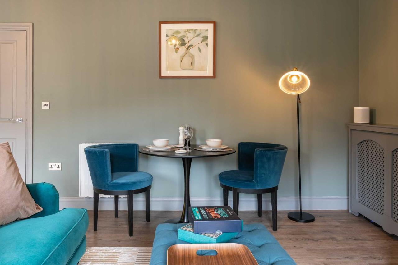 Beautiful Modern 1 Bedroom Apartment, City Centre Bath Exteriér fotografie